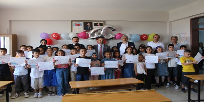 Kahta’da 37 bin öğrenci karne heyecanı yaşadı